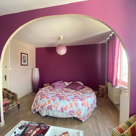 Chambres D'Hote Au Chapeau Claque Cabaret Gueugnon Kültér fotó